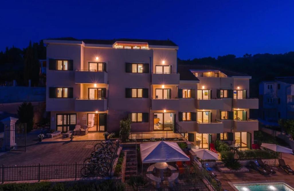 Apartment Carica Slatine Exterior photo